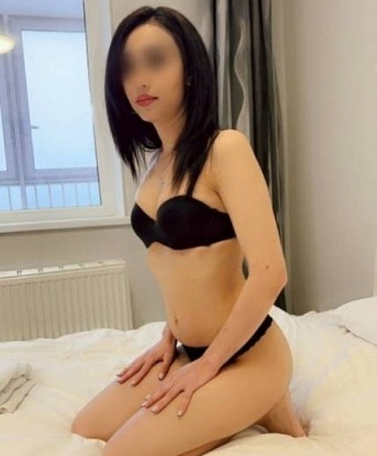 🌟 У меня опытная и нежная рука, которая подарит тебе незабываемое удовольствие. 😉 Проведи со мной время, и ты поймешь, что это настоящий рай на земле. 😈 Мои услуги включают все, что ты себе только можешь пожелать - от классики до экзотики. 🌹 Я умею создавать атмосферу полного расслабления и наслаждения. 💦 Мне важно, чтобы каждая встреча оставляла яркие воспоминания. ✨ Я гарантирую тебе полную конфиденциальность. 😊 Если ты ищешь интимные приключения в Москве, тогда ты нашел меня. Звони, и мы организуем встречу, которую ты никогда не забудешь. 📞🌆🔥 Злата